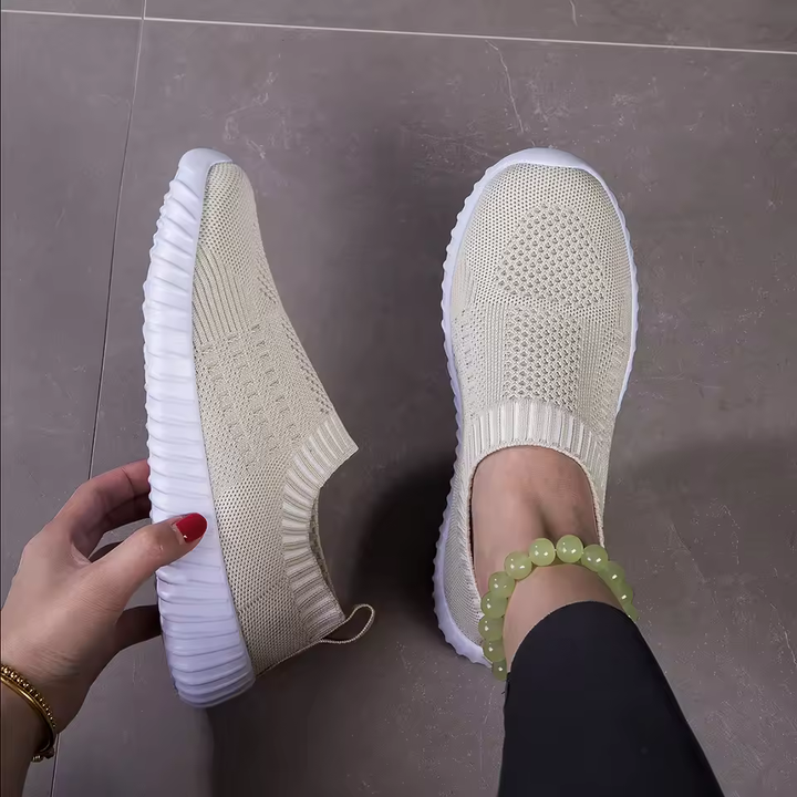 Crisbetha | Orthopaedic Sneakers
