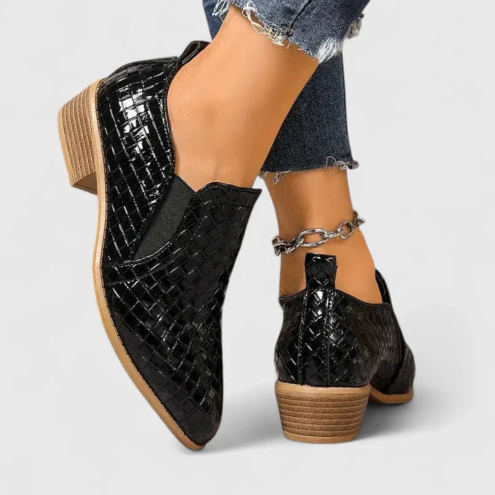 Violeandra | Orthopaedic Shoes
